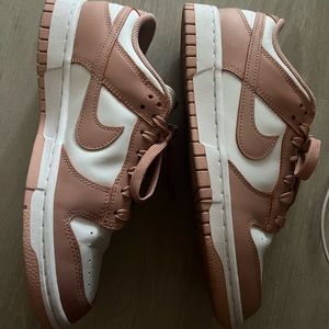 Women’s Nike White/Rose Whisper Dunks